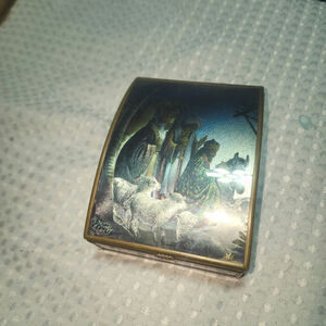 GLASS & BRASS EUC WE THREE KINGS MUSIC BOX VINTAGE